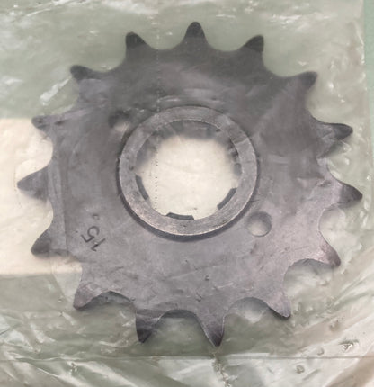New Genuine LeMans K22-2504C Sprocket 15T Honda 23801-MC4-000