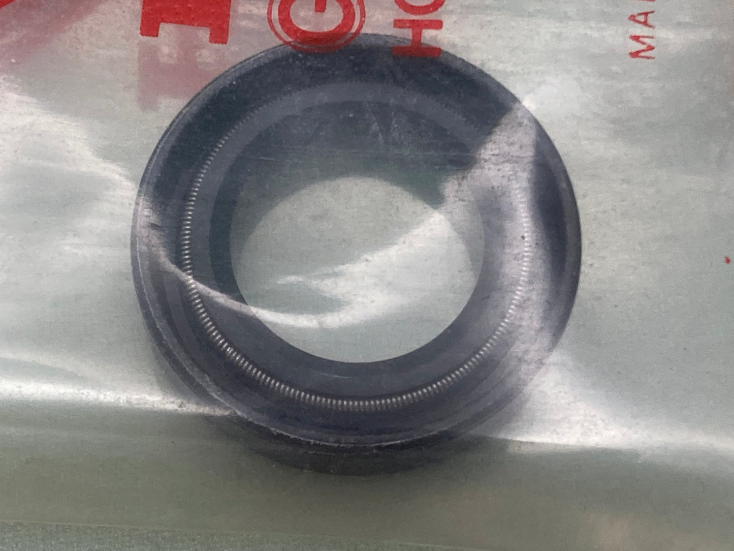 New Genuine Honda 91201-246-005 Oil Seal (15X24x5)