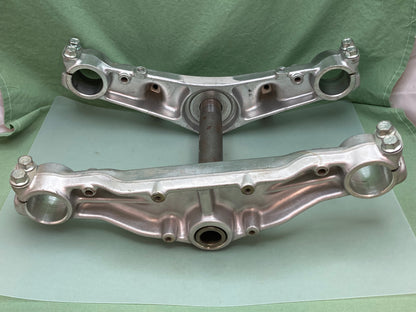 Honda 53230-HA5–670, 53200-HA5-670 Upper & Lower Triple Clamp 1985 350X