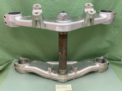 Honda 53230-HA5–670, 53200-HA5-670 Upper & Lower Triple Clamp 1985 350X