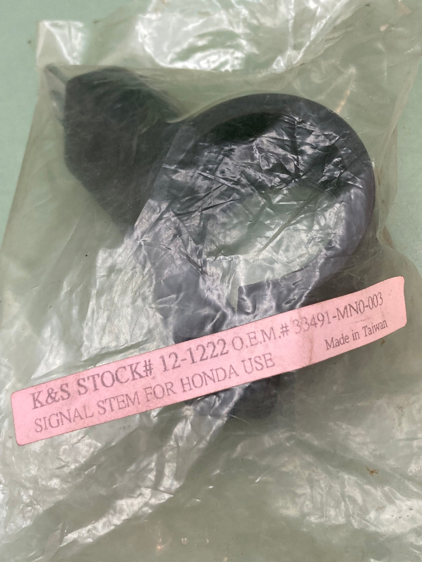 New Genuine K&S 12-1222 Turn Signal Stem Front Left Honda 33491-MN0-003