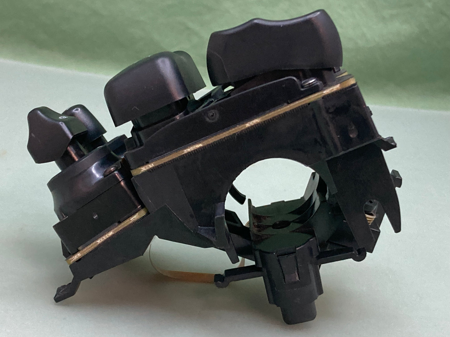 Genuine Harley Davidson 71500089 L.H. Side Switch Pack