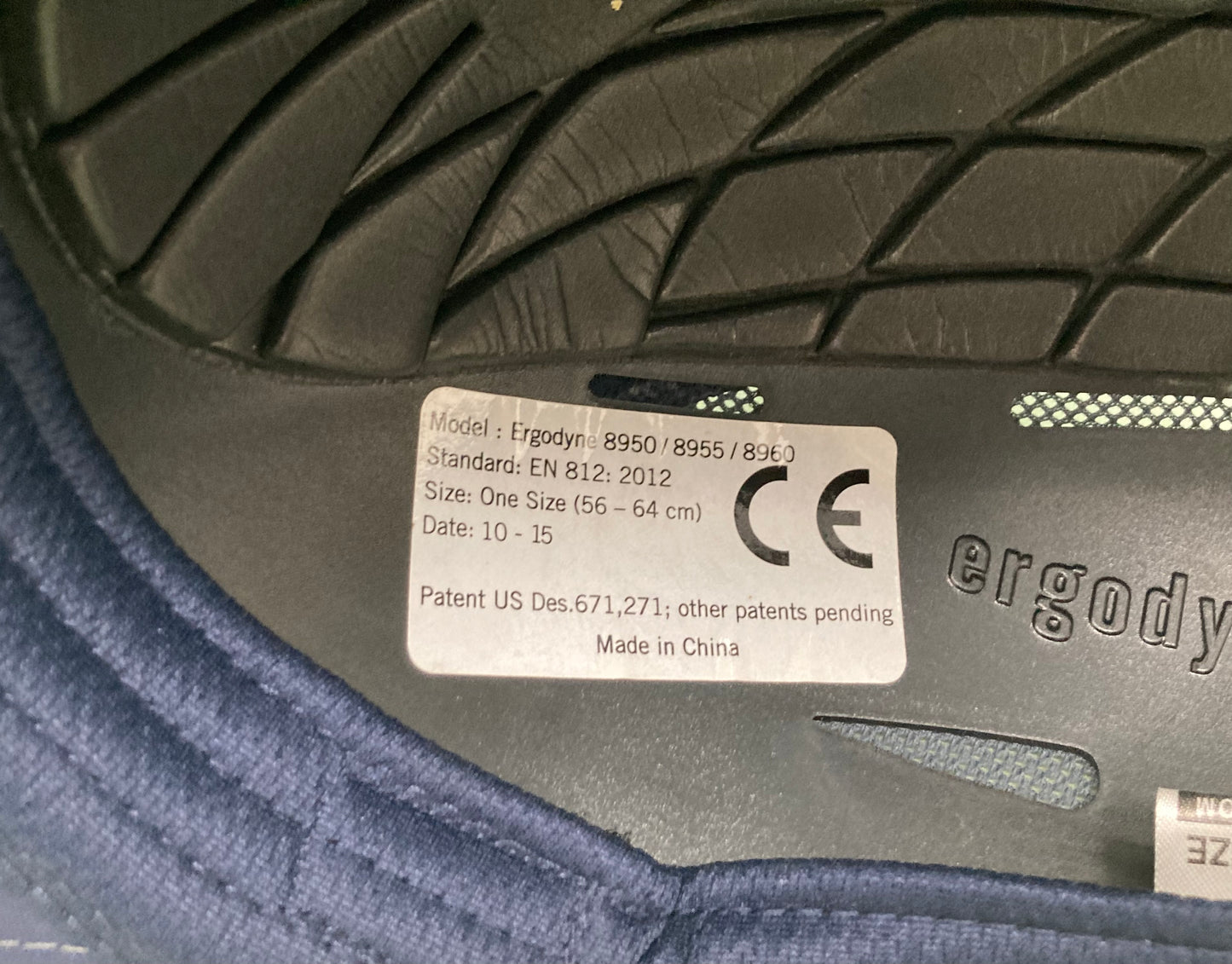 New Genuine Tenacious 8950 Safety Bump Cap, Adjustable One Size 56-64cm