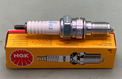 New Genuine NGK 5666 Spark Plug CR8EH-9