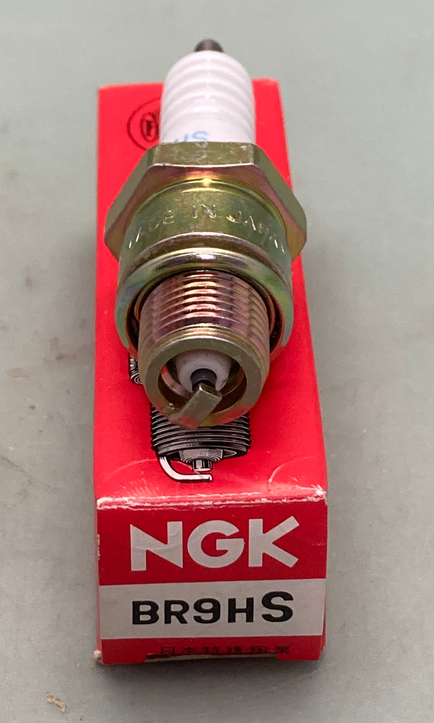 New Genuine Honda 98076-59716 Spark Plug BR9HS