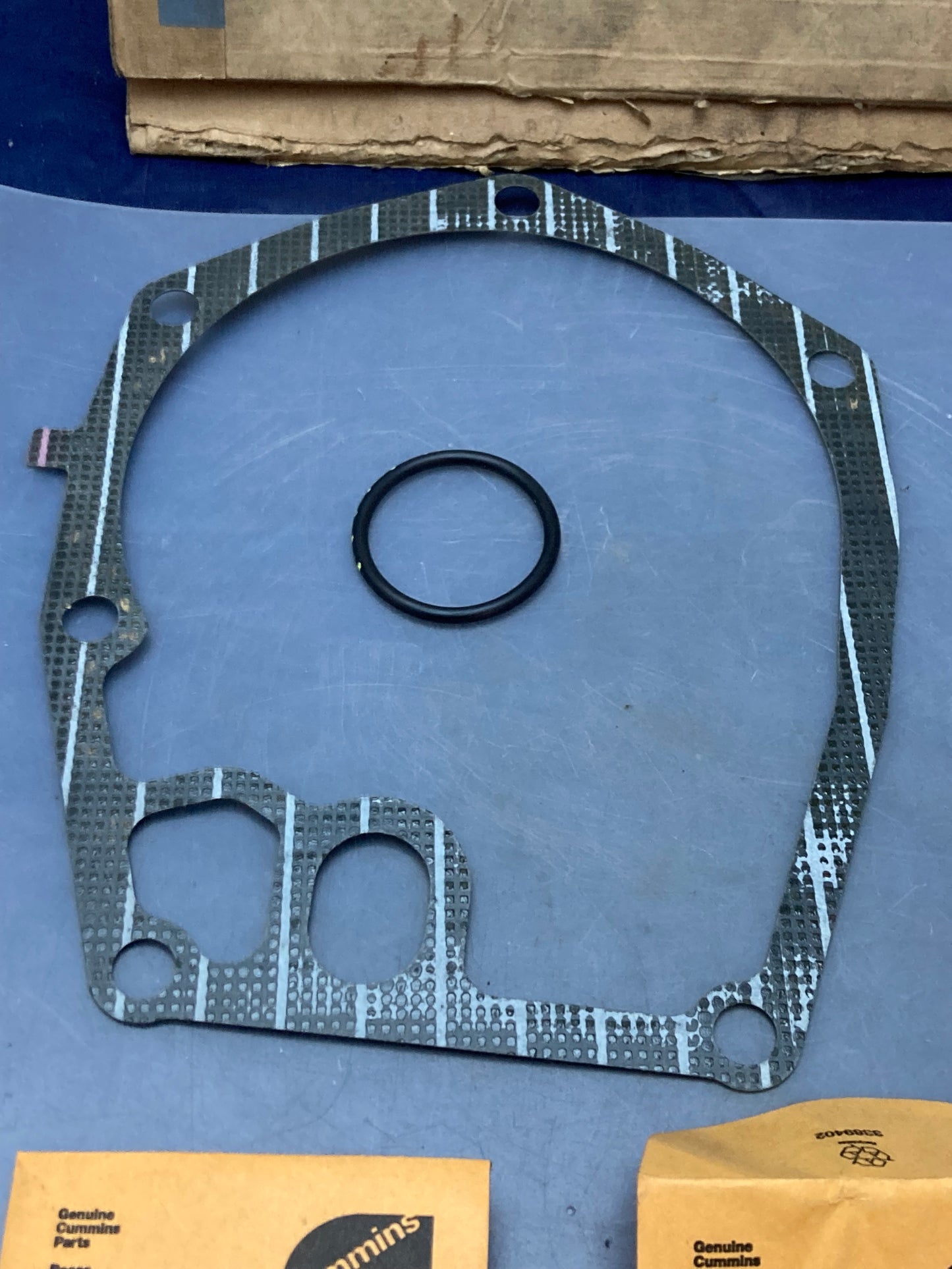 New Genuine Cummins 3803612 Engine Gasket Kit