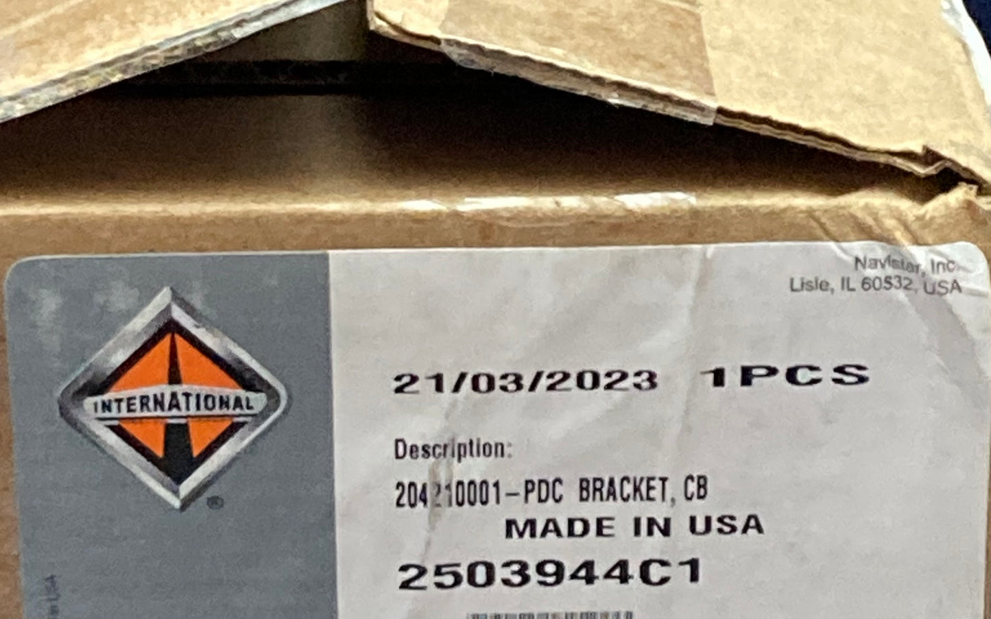New Genuine International 2503944C1 International  Antenna, Bracket