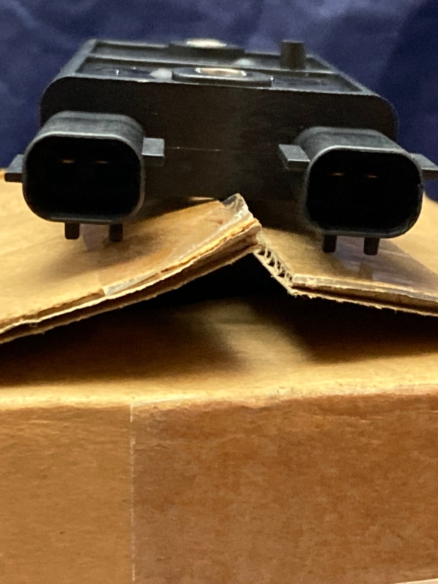 New Genuine Cummins 2888228 DPF Temp Sensor Junction Box Module