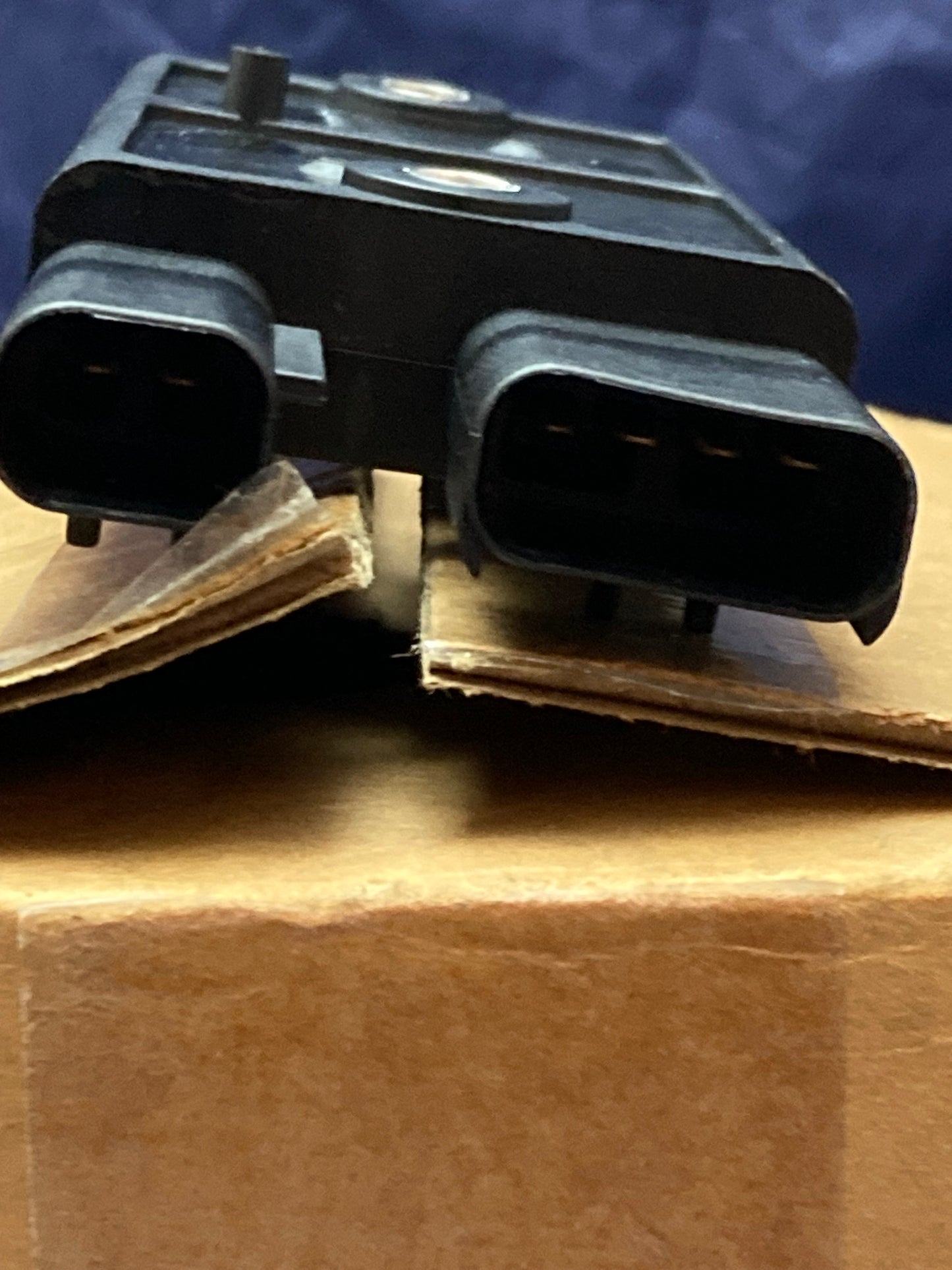 New Genuine Cummins 2888228 DPF Temp Sensor Junction Box Module