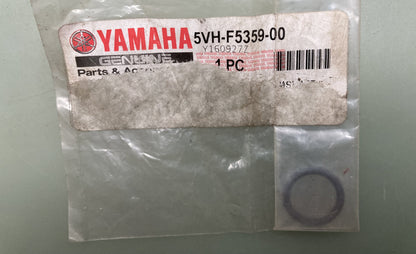 New Genuine Yamaha 5VH-F5359-00 Seal, Camshaft