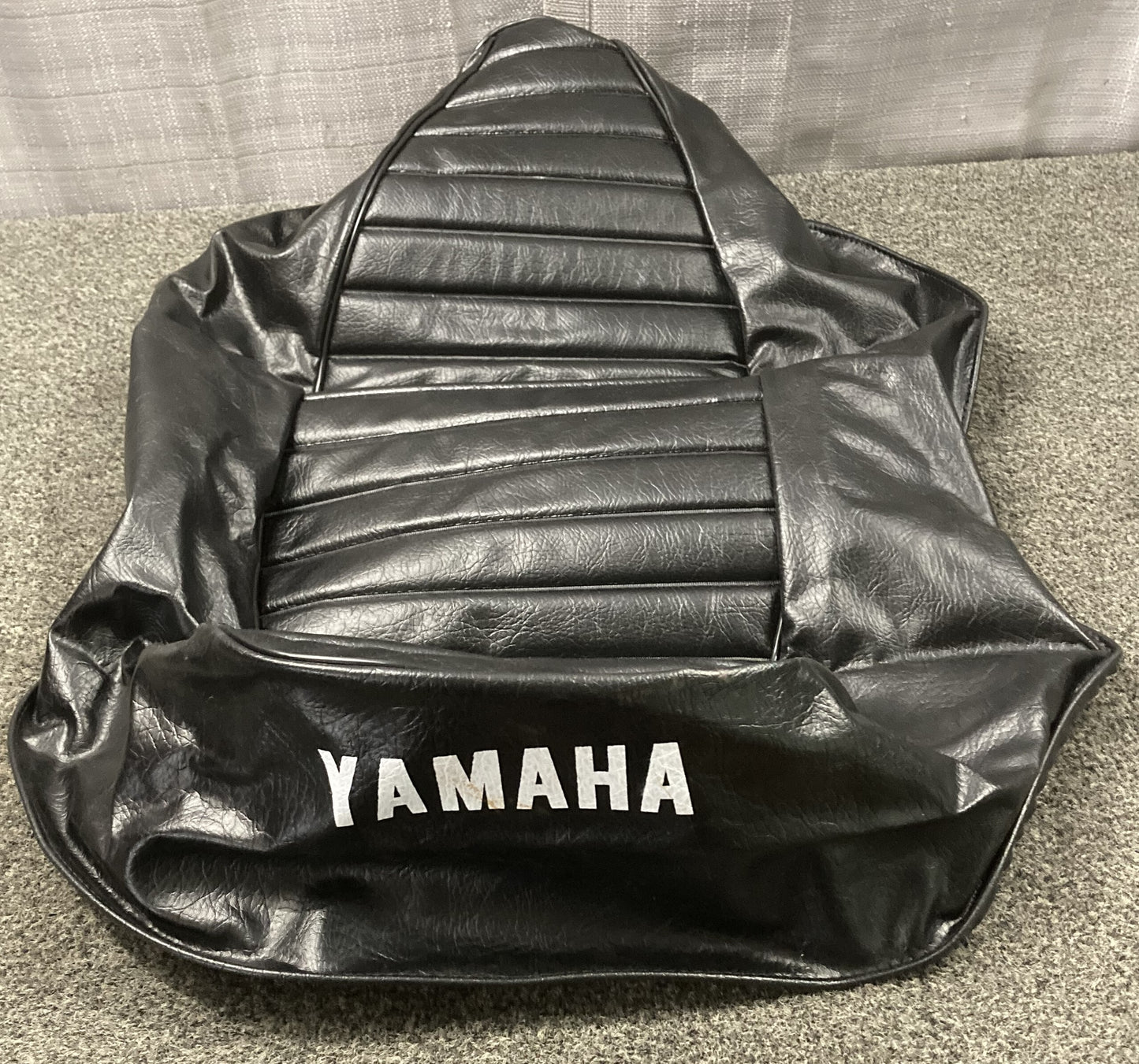 New Genuine Yamaha 256-24731-00 Seat cover