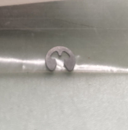 New Genuine Yamaha 288-14137-00 Clip