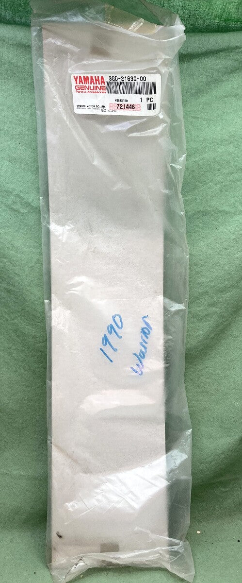 New Genuine Yamaha 3GD-2163G-00 Emblem