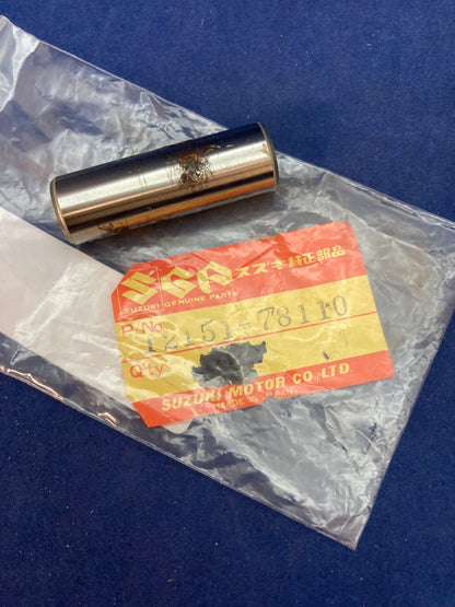NEW GENUINE SUZUKI 12151-78110 PISTON PIN
