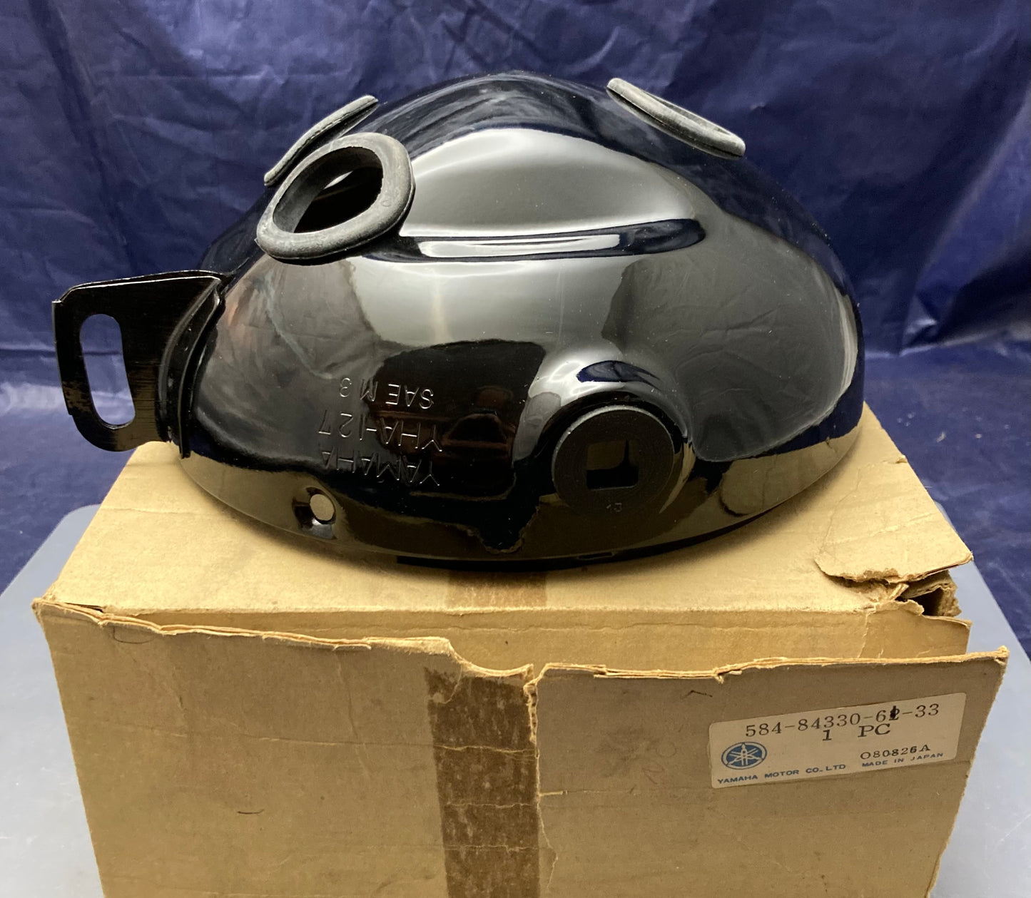 New Genuine Yamaha 584-84330-61-33 Headlight Housing Bucket