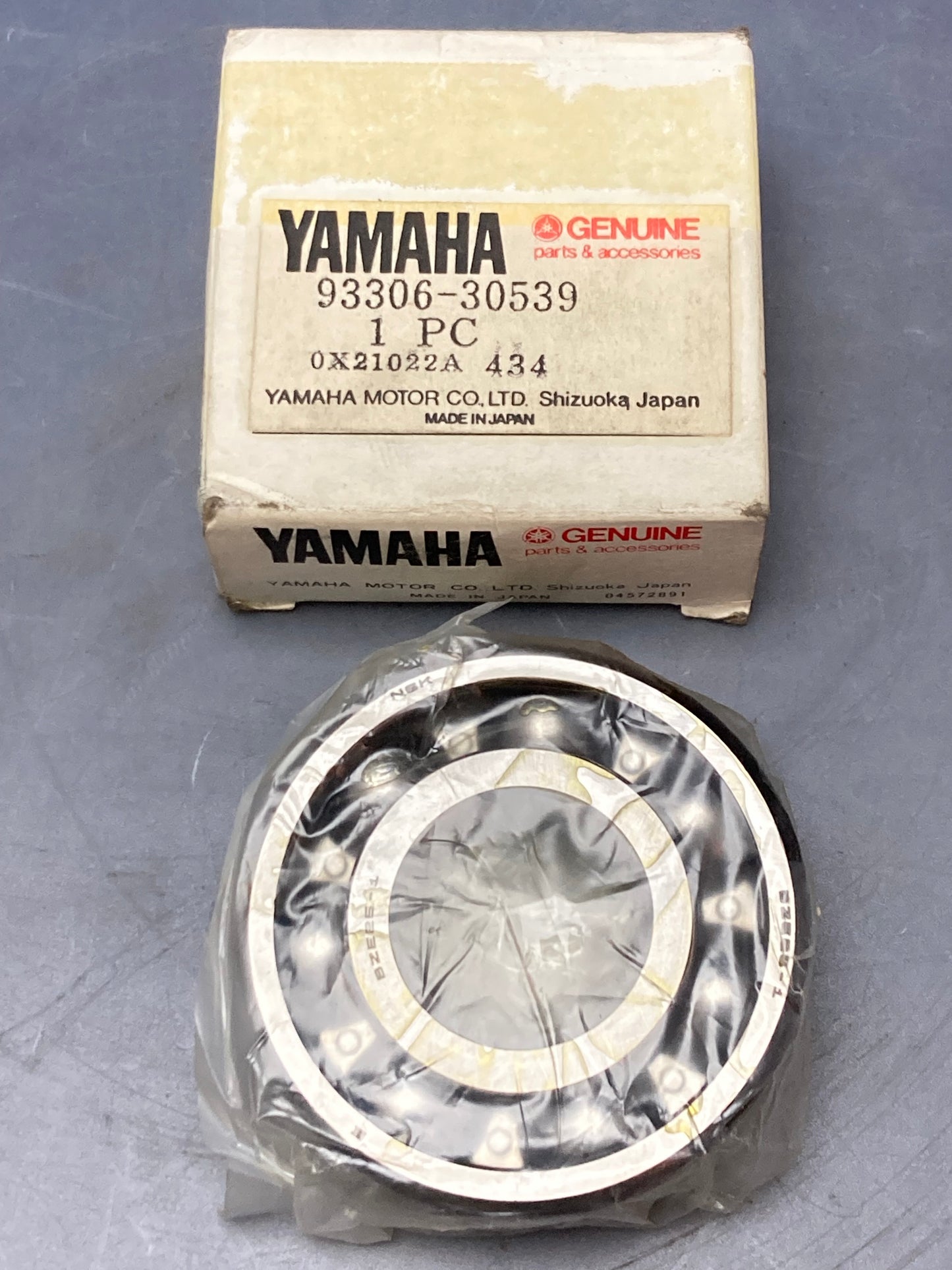 New Genuine Yamaha 93306-30533 Bearing