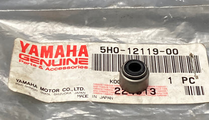 Qty 2 New Genuine Yamaha 5H0-12119-00 Stem Seal