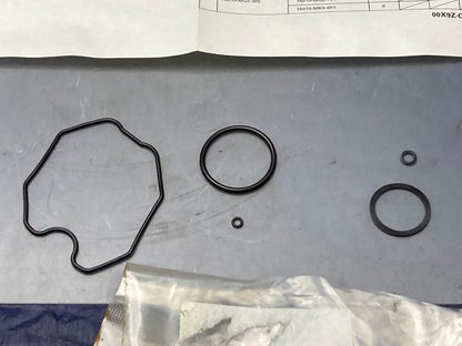 New Genuine Honda 16010-439-305 Gasket Set