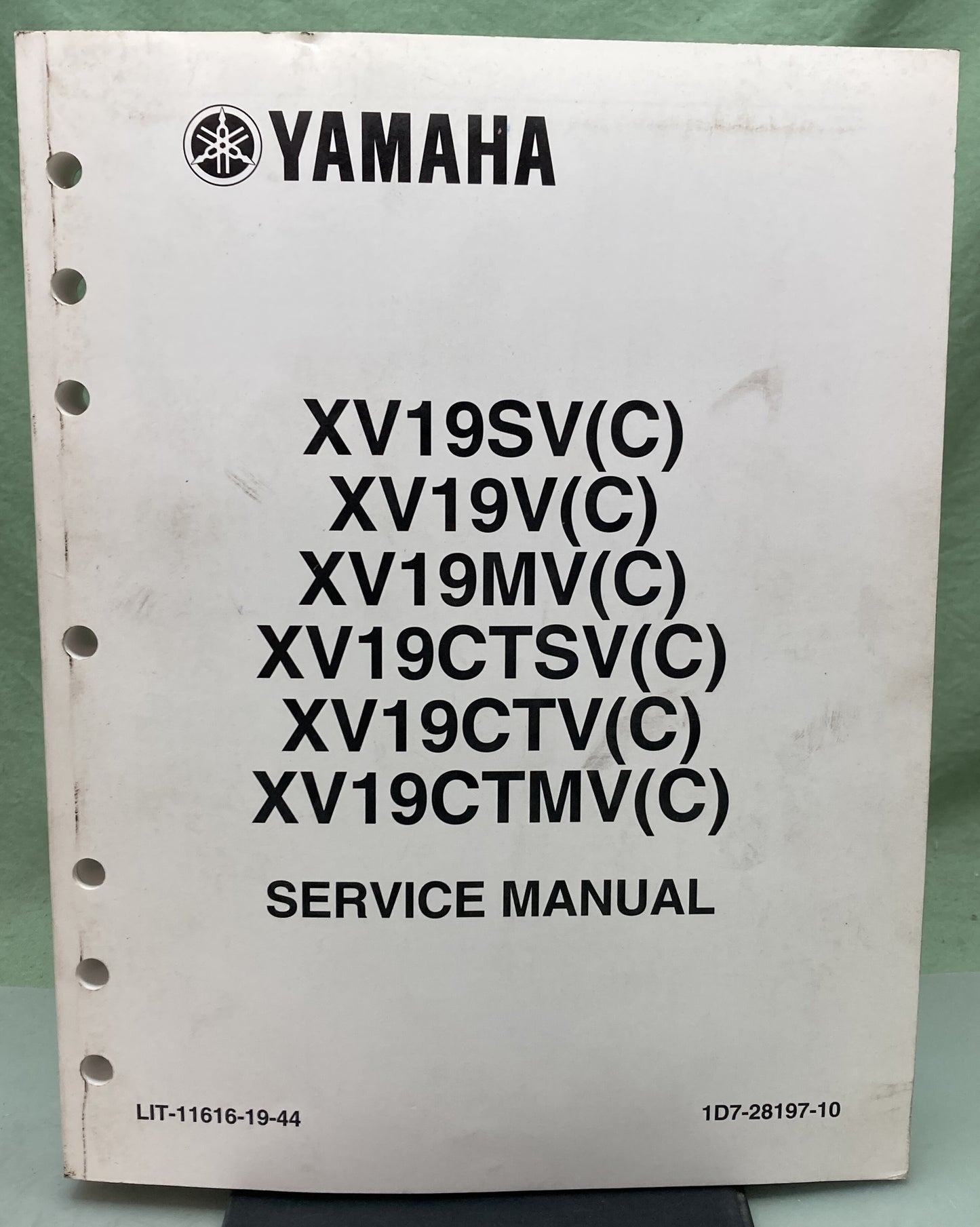 Genuine Yamaha LIT-11616-19-44 XV19SV(C), XV19V(C), XV19MV(C) Service Manual '05