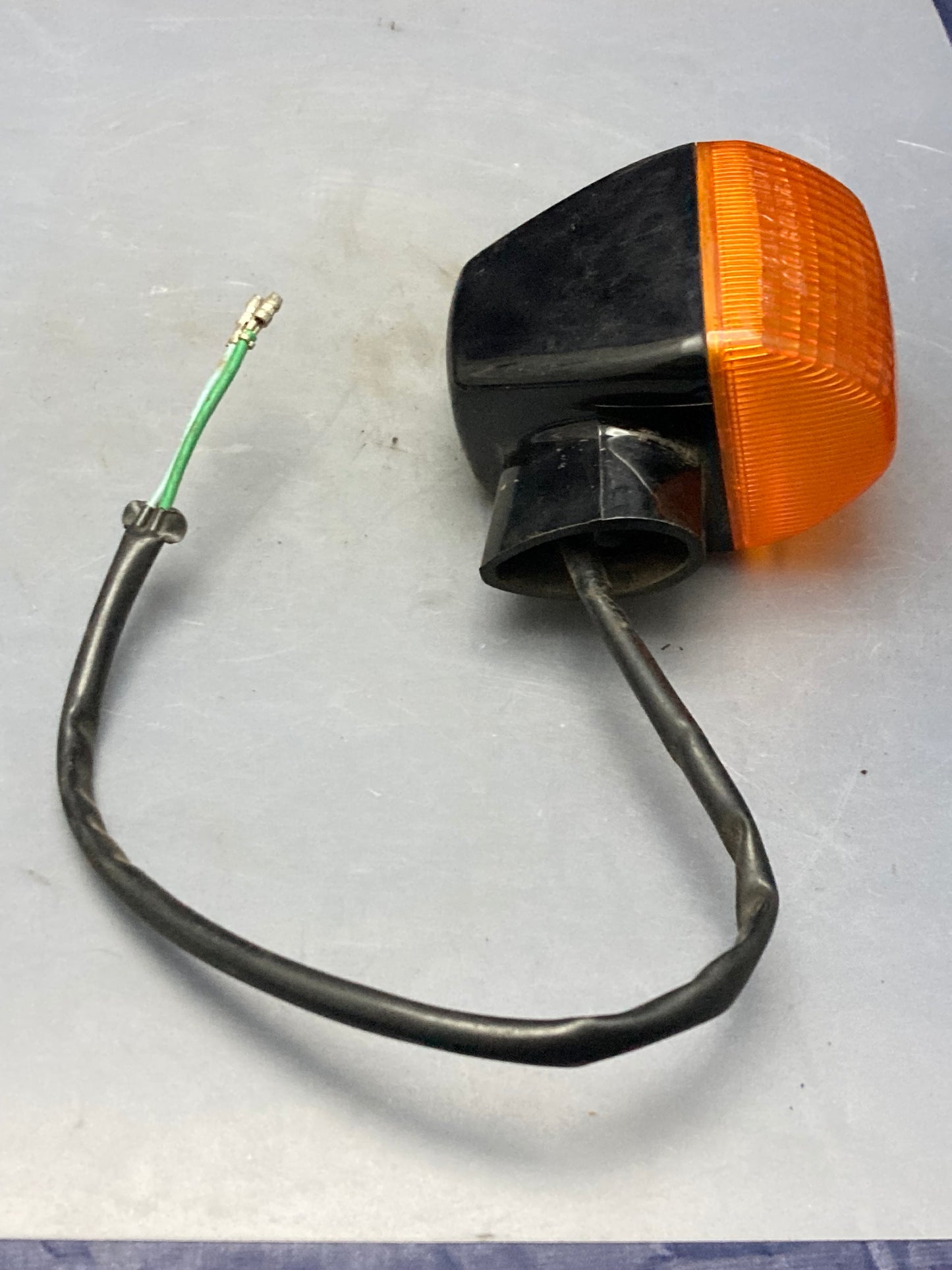 Qty 2 Genuine Stanley 1156 Turn Signal