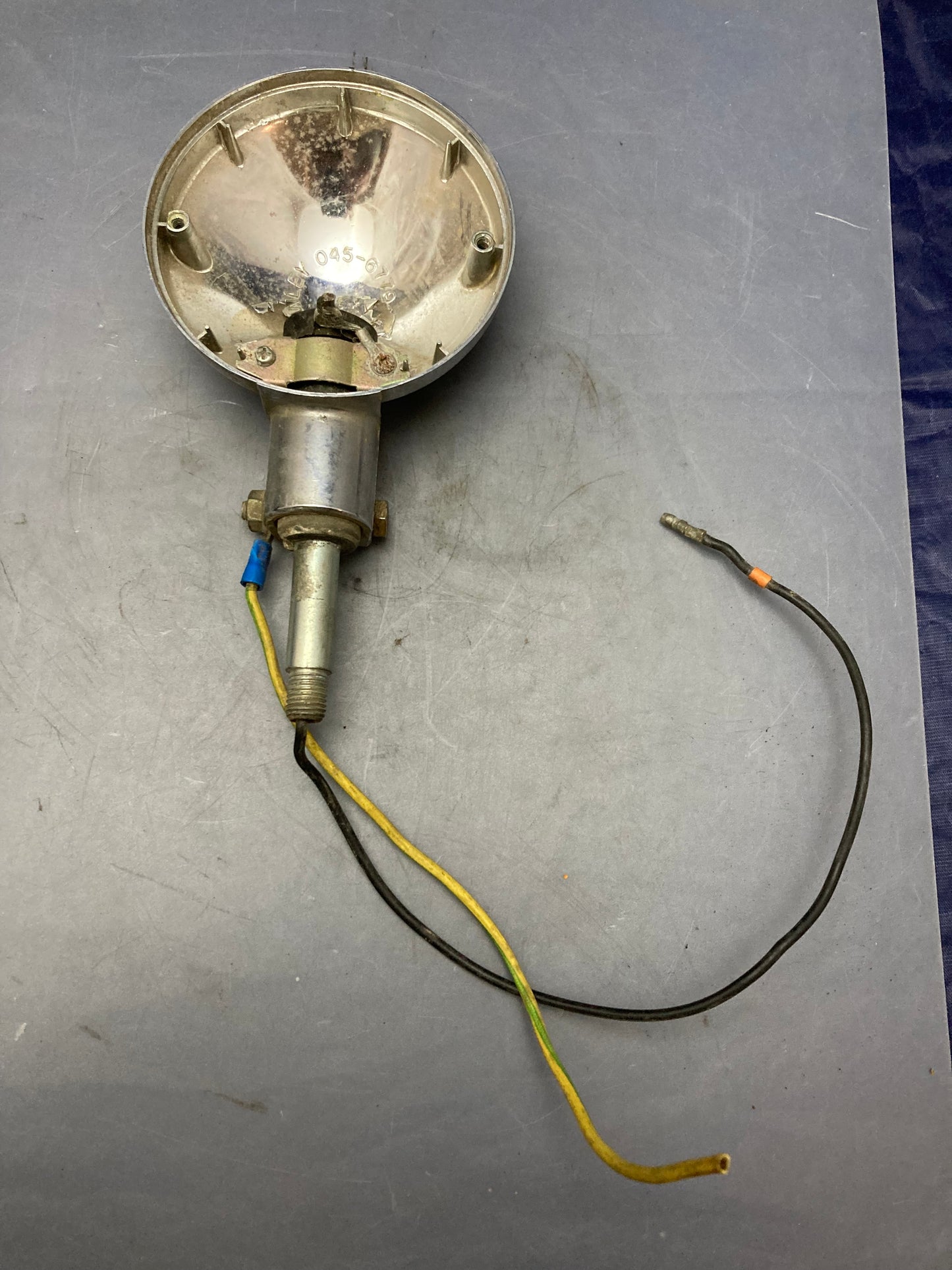 Genuine Stanley 045-6779 Chrome Turn Signal Housing