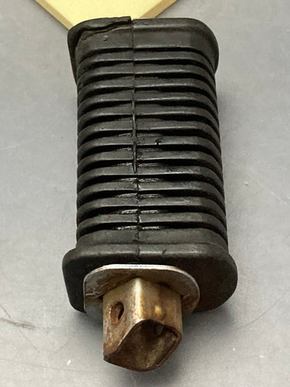 New Replaces Suzuki N1262 Rear Footrest