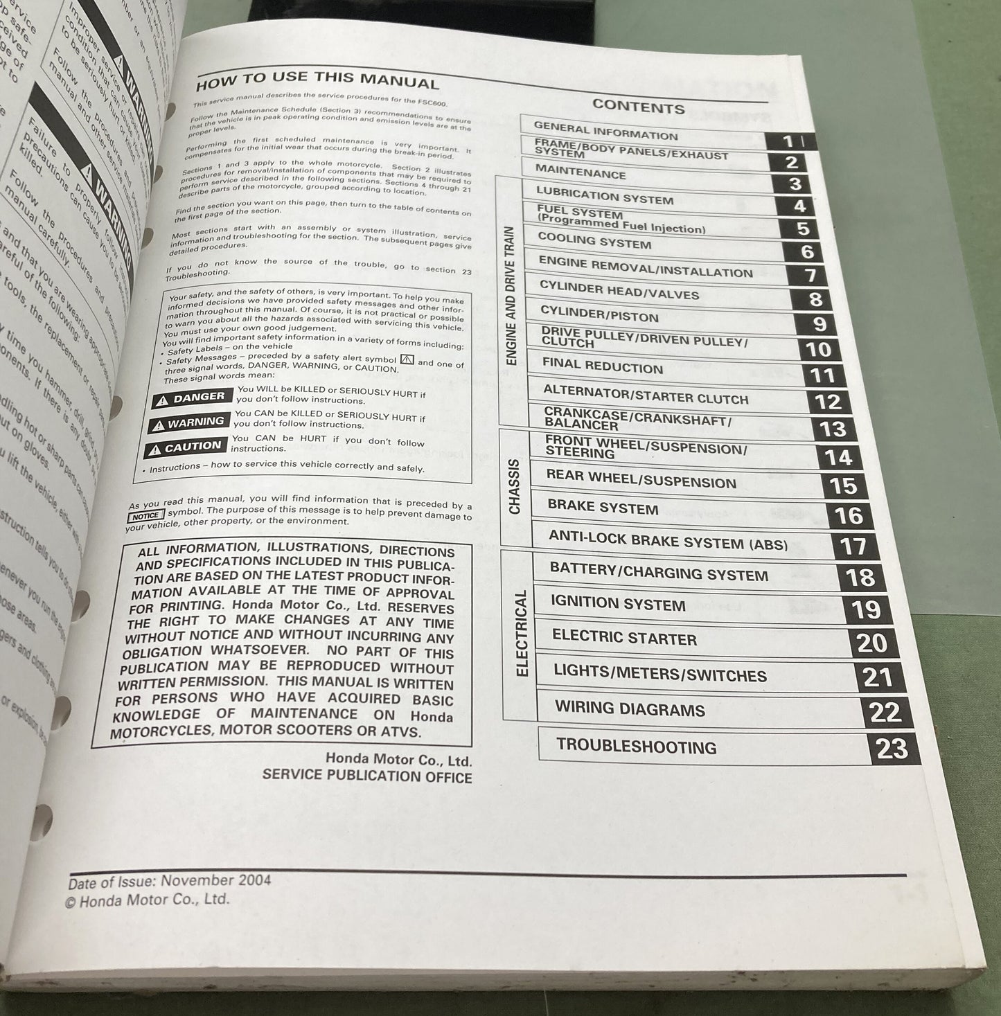 Genuine Honda 61MCT04 FSC600/A Silver Wing Service Manual 2004