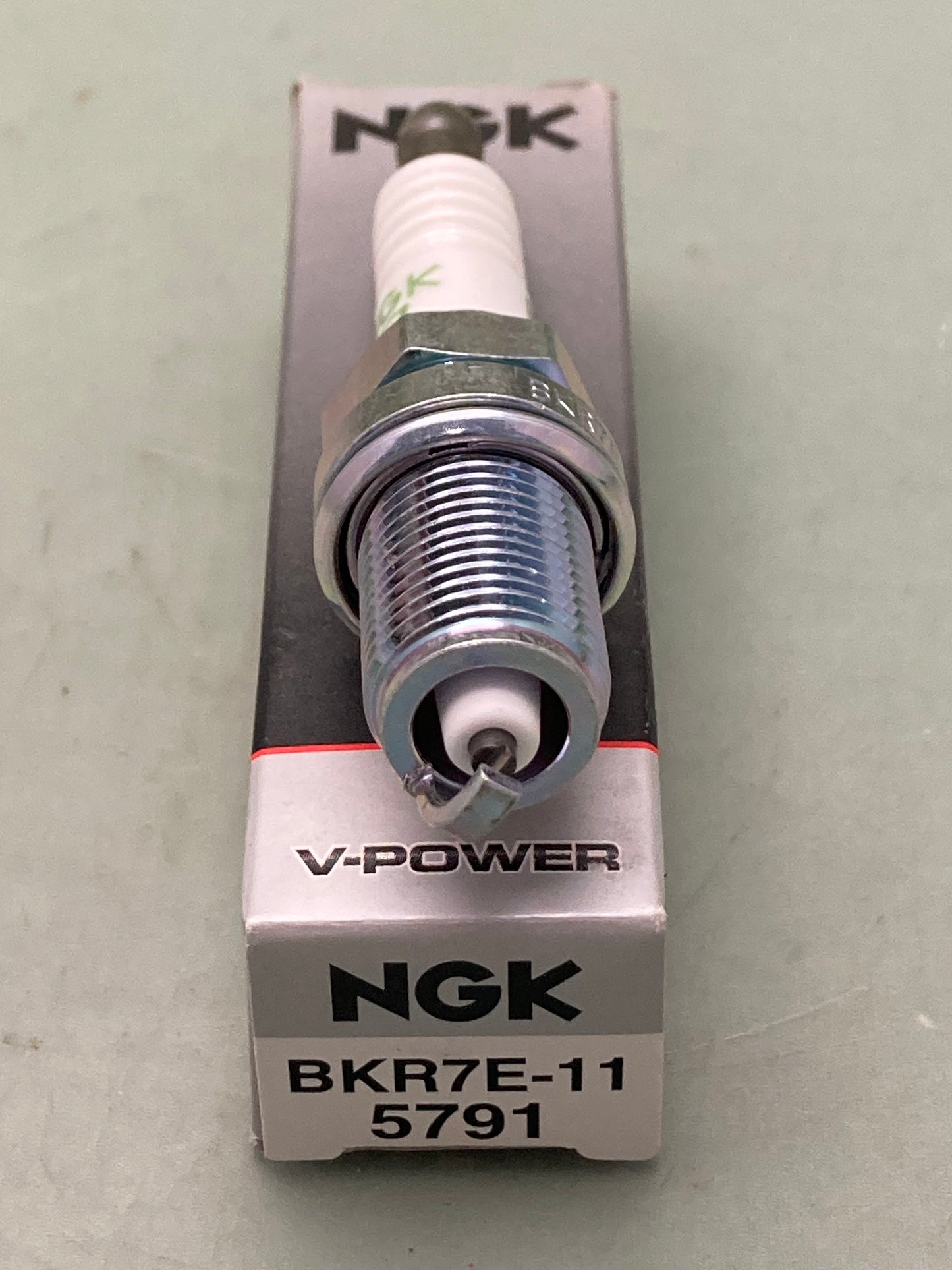 Qty 2 New Genuine NGK 5791 Spark Plug BKR7E-11 V-Power