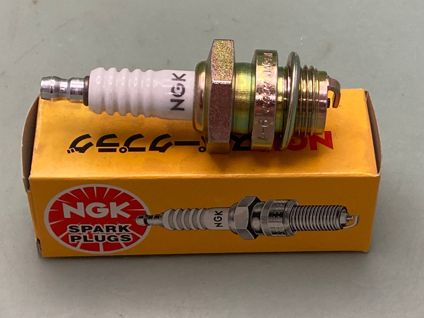 New Genuine NGK 1010 Spark Plug A-6