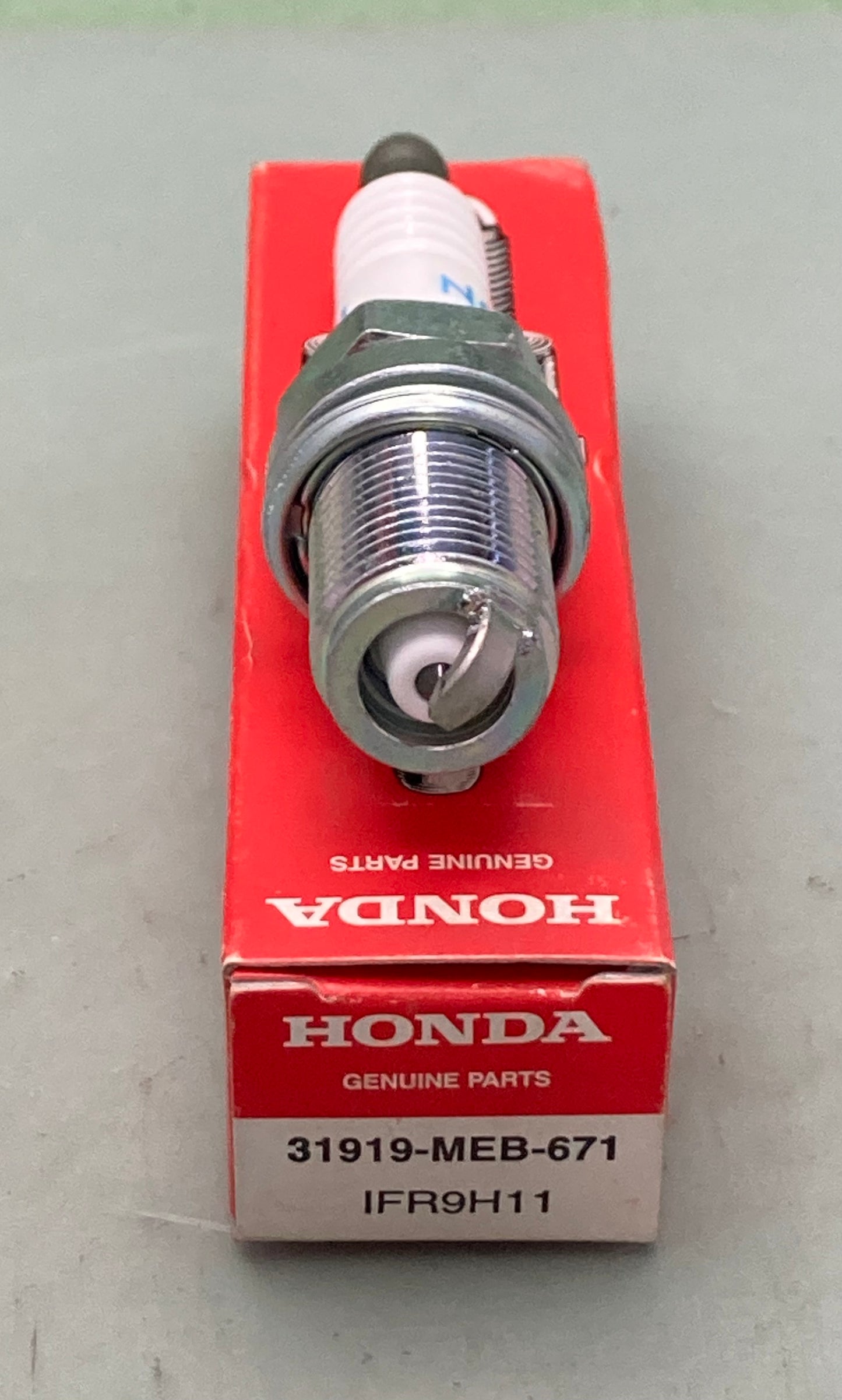 New Genuine Honda 31919-MEB-671 Spark Plug IFR9H11 (31919-MEB-672), 98079-5915U