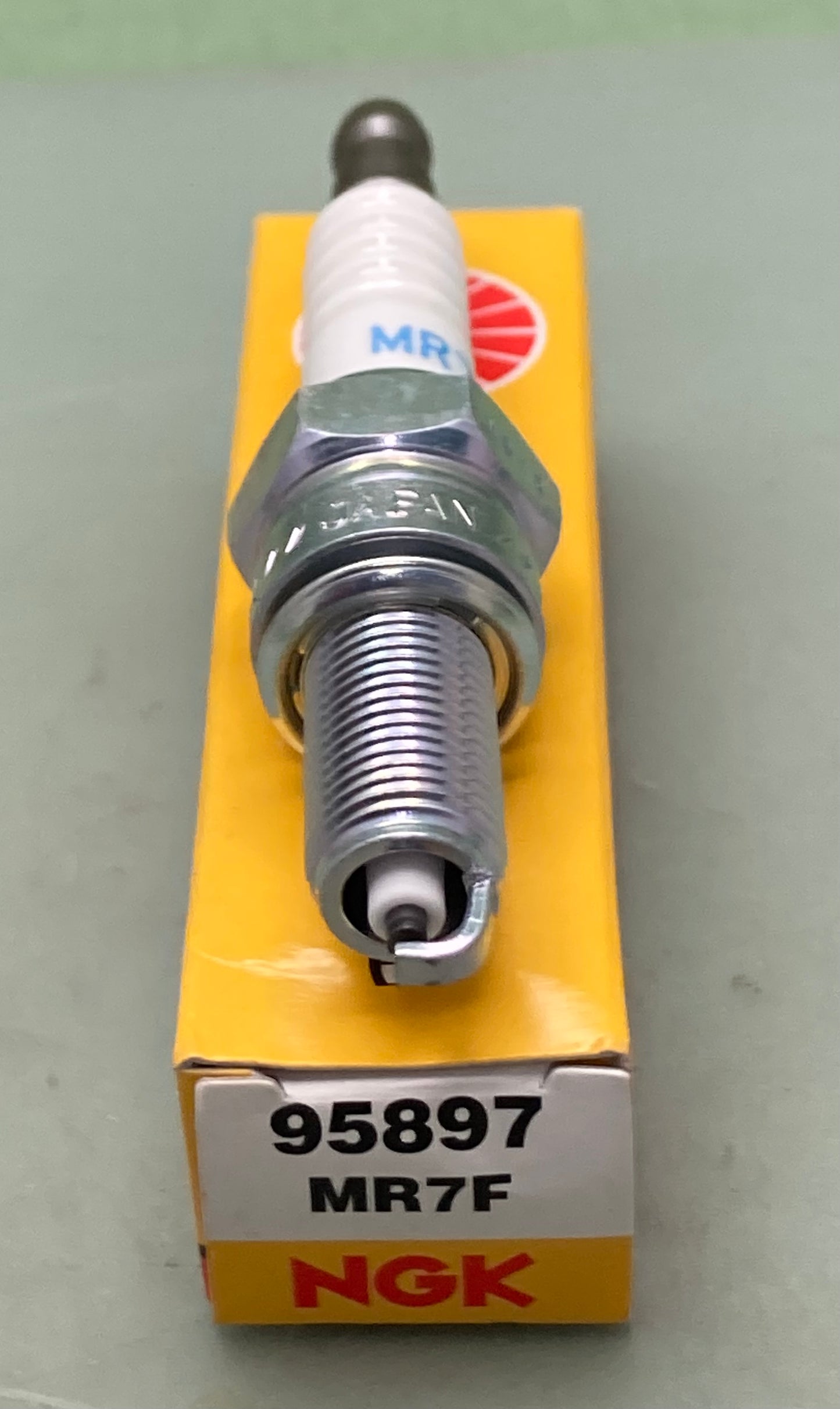 New Genuine NGK 95897 Spark Plug MR7F