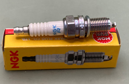 New Genuine NGK 3932 Spark Plug DCPR7E