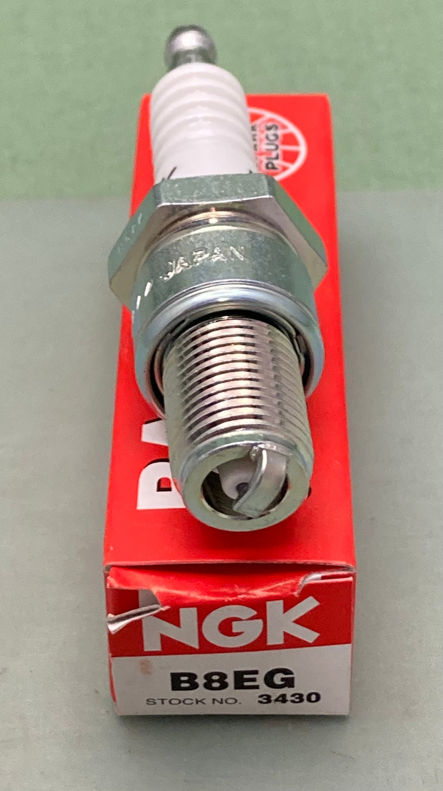 New Genuine NGK 3430 Spark Plug B8EG