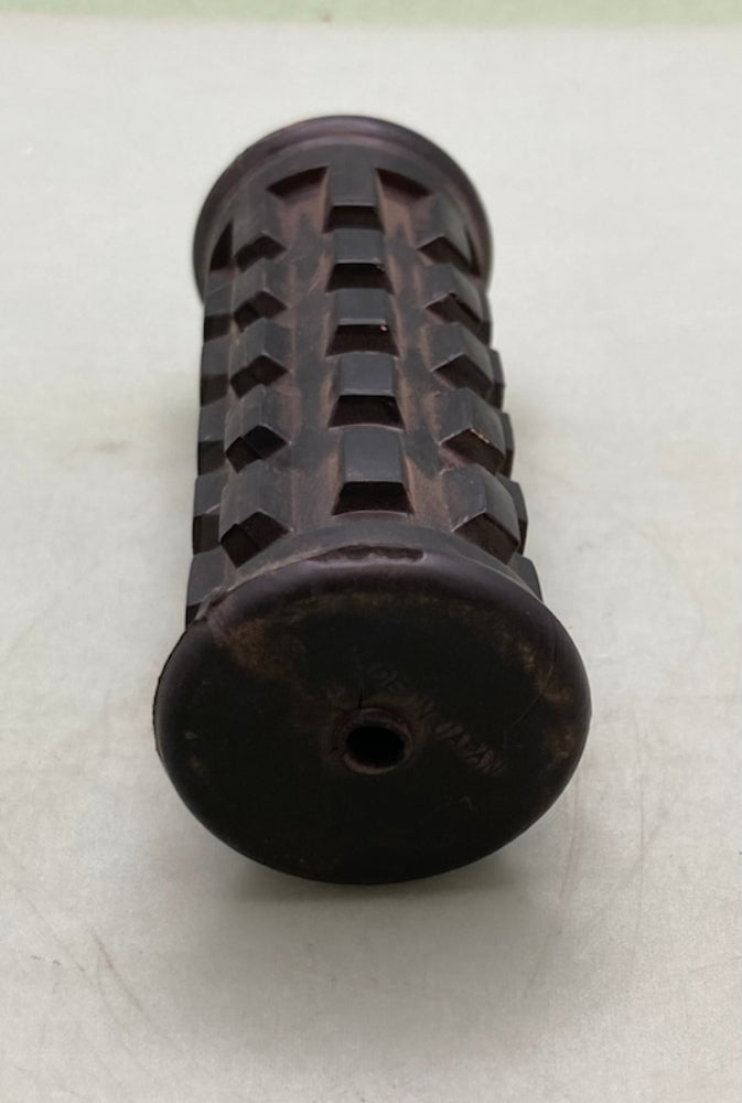Kawasaki 92076-016 Rubber Rear Footrest New Replaces