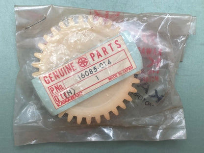 Kawasaki 16085-014 Gear Oil Pump New Genuine
