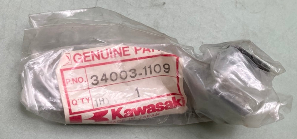 Kawasaki 34003-1109 Holder Step RR RH New Genuine