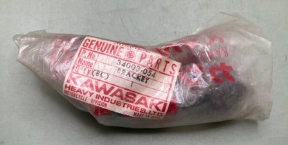 Kawasaki 34003-054 Bracket Footrest RH New Genuine