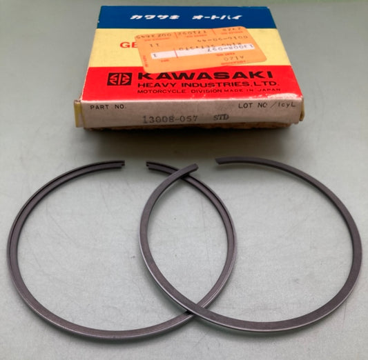 Kawasaki 13008-057 Ring Set STD New Genuine
