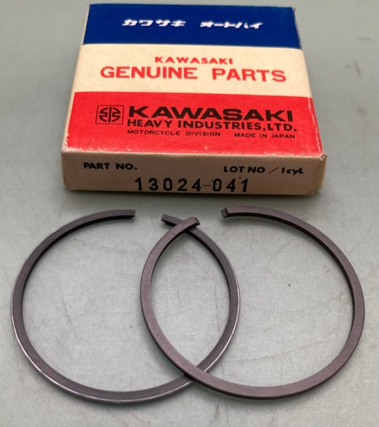 Kawasaki 13024-041 Ring Set Piston New Genuine