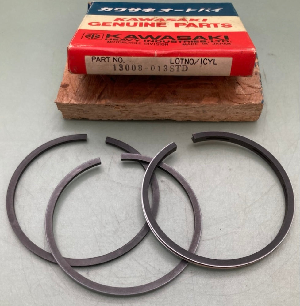 Kawasaki 13008-013 Piston Ring Set New Genuine
