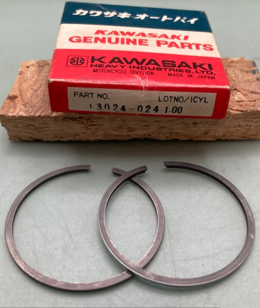 Kawasaki 13024-024 Piston Ring Set  New Genuine