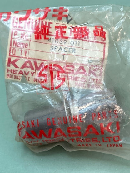 Kawasaki 41039-011 SPACER F AXLE BEARING New Genuine