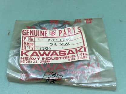 Kawasaki 92050-046 OIL SEAL New Genuine