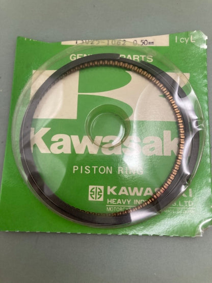 Kawasaki 13025-1062 Ring Set Piston L, O/S  New Genuine