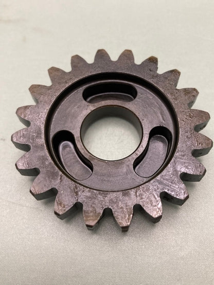 Kawasaki 13133-038 3RD GEAR, OUTPUT SHFT 20T New Genuine