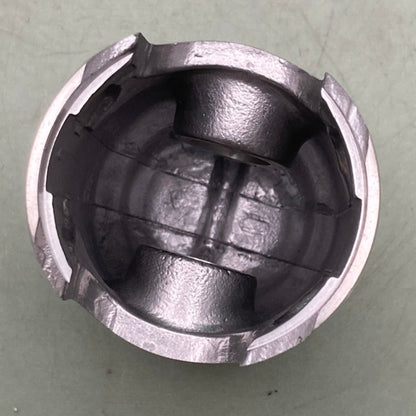 Kawasaki 13027-1007 PISTON 13027-057 New Genuine