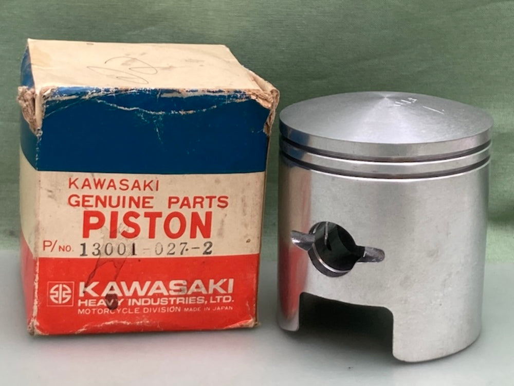 Kawasaki 13001-027-2 PISTON STD 13001-027 New Genuine