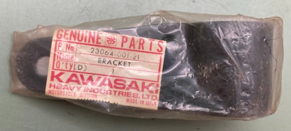 Kawasaki 23064-001-21 BRACKET HEAD LAMP BLK New Genuine