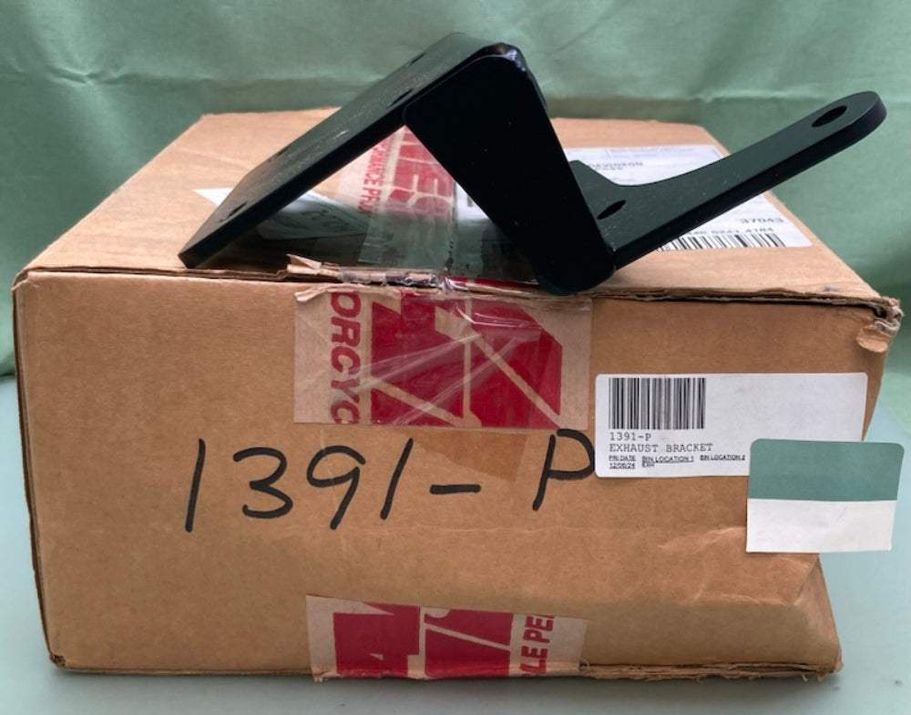 Vance & Hines 1391-P Exhaust Bracket V26061 New Replaces