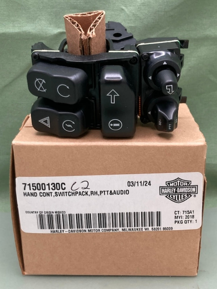 Harley Davidson 71500130C HAND CONT SWITCHPACK RH PTT and AUDIO New Genuine